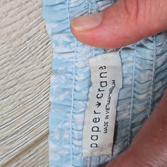 Paper Crane blue white floral smocked peplum ruffle sleeveless top coquette M - Picture 6 of 7